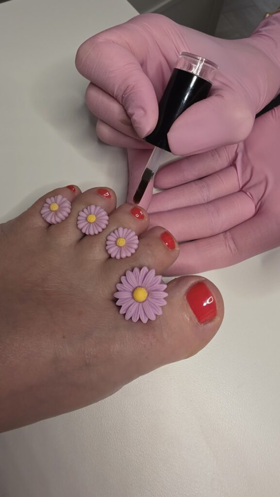 Pedicurebehandeling met gellak bij Footcare Eindhoven