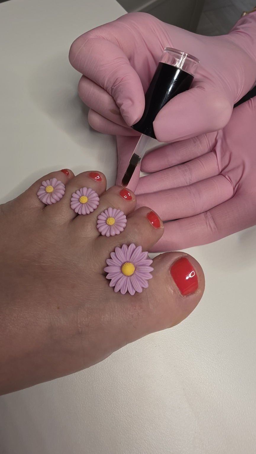 Pedicurebehandeling met gellak bij Footcare Eindhoven